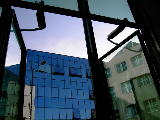 ovládání dvoukřídlého okna (administrativní budova - Plzeň)